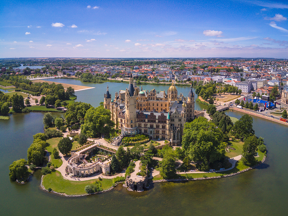 Zamek w Schwerinie z lotu ptaka (fotograf: Timm Allrich)